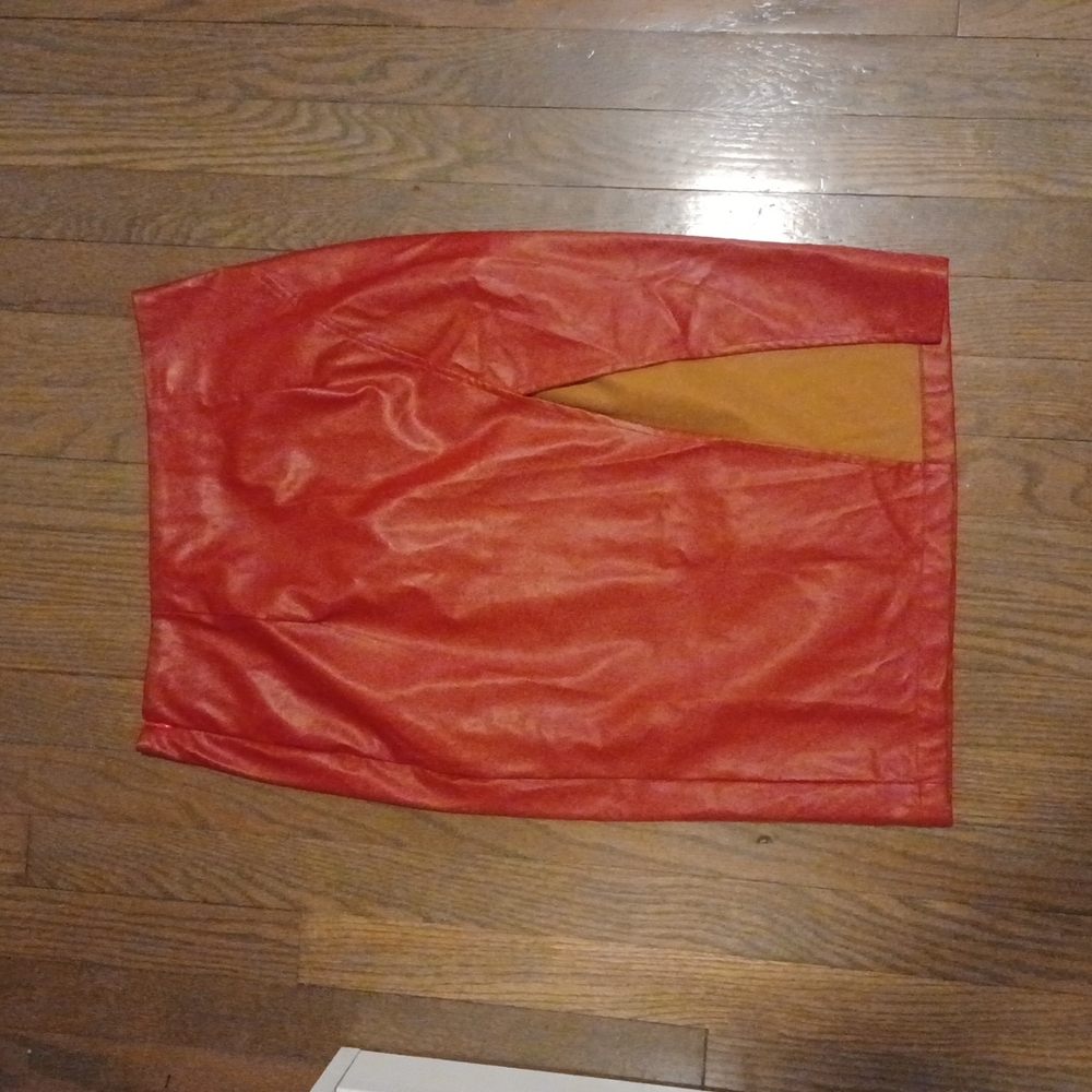 Sexy Red Fake Leather Skirt with Slit